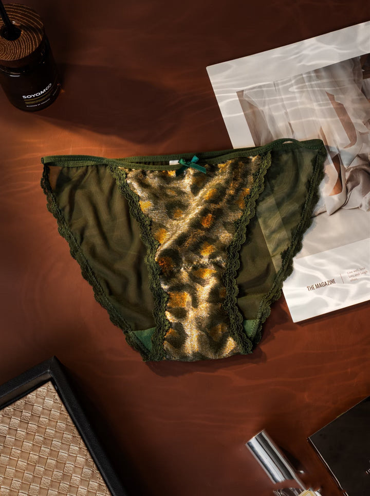 Does an Antibacterial Cotton Gusset Actually Work?