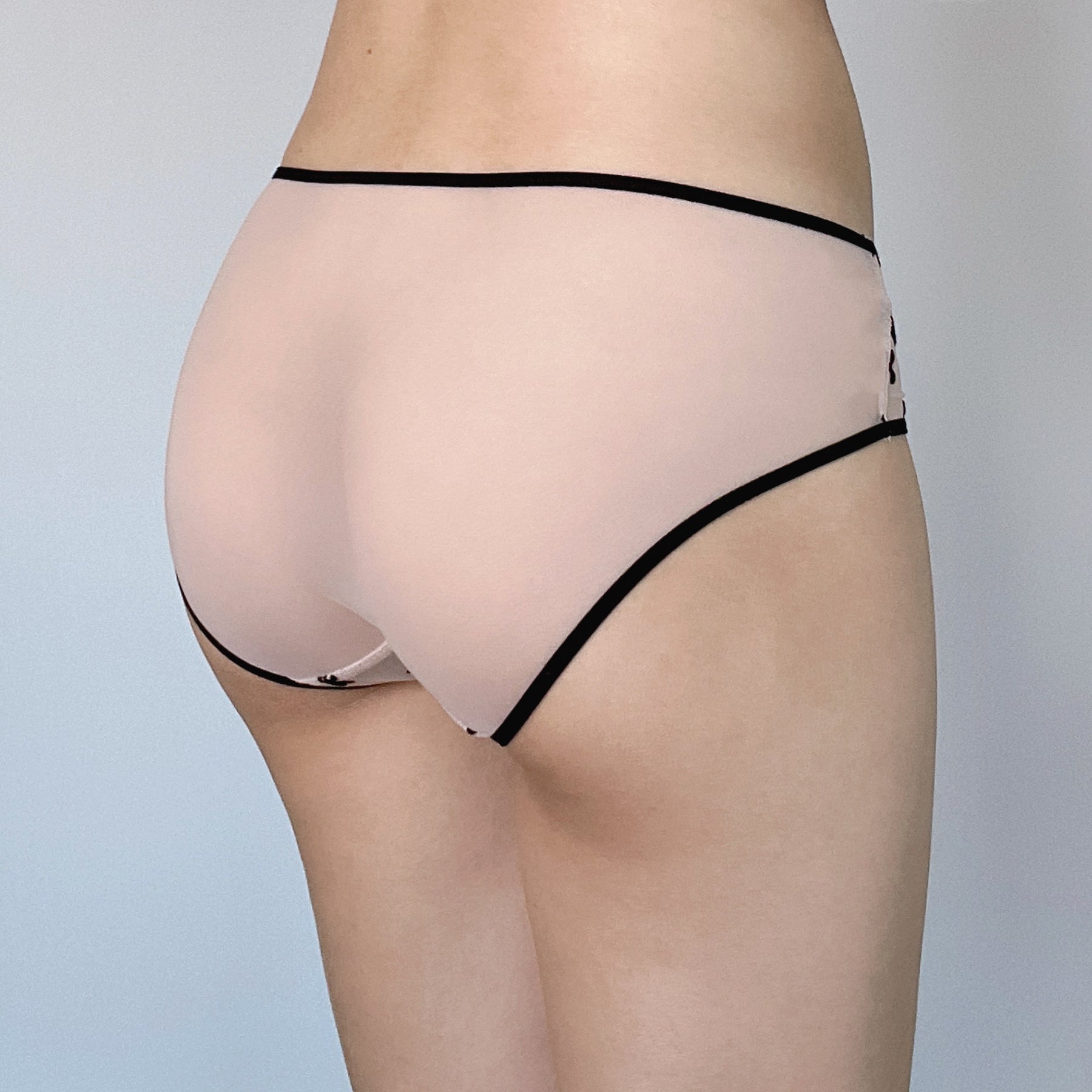 Mesh Bow Embroidered Panty