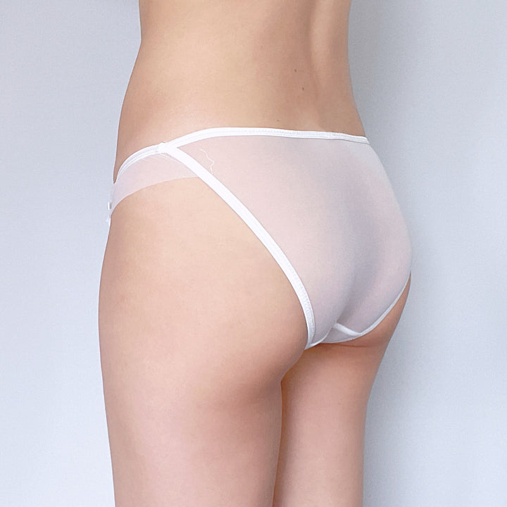 Ivory Lace Low-Rise Panty